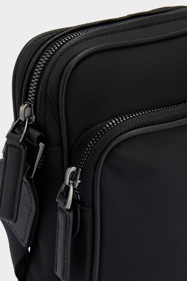 ΤΣΑΝΤΑΚΙ ΧΙΑΣΤΙ BOSS - 001 ΜΑΥΡΟ